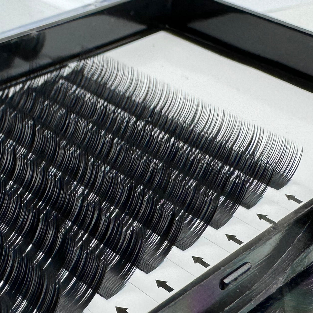 Secure a bulk supply of 0.10 CC Curl individual eyelashes for lash professionals and technicians. Wholesale orders available for eyelash extensions to elevate your beauty business. Asegure un suministro a granel de pestañas individuales 0.10 CC Curl para profesionales y técnicos de pestañas. Pedidos al por mayor disponibles de extensiones de pestañas para elevar su negocio de belleza.